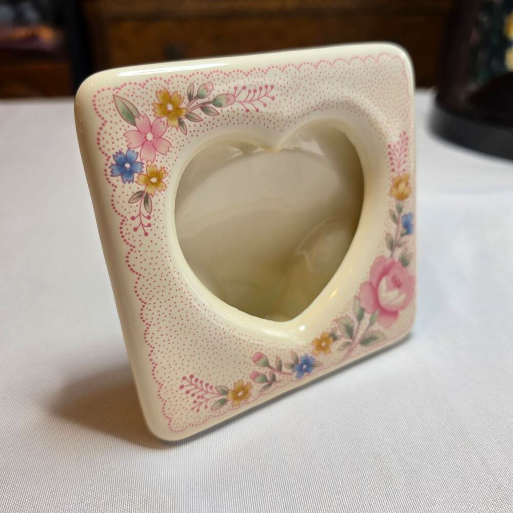 Vintage Unmarked Ceramic Heart Desk Picture Frame Floral Japan Decor Cottage